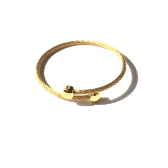 Jewelry - NEW! Gold Stainless Steel Bracelet